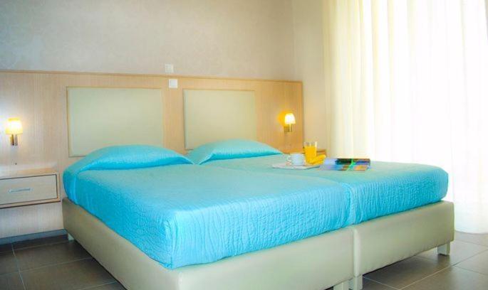 Vereniki Apartments Finikounta Bagian luar foto